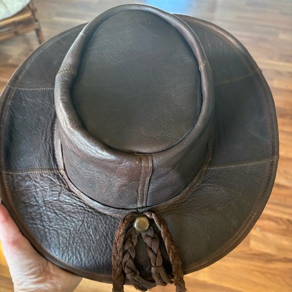 Outback style hat
